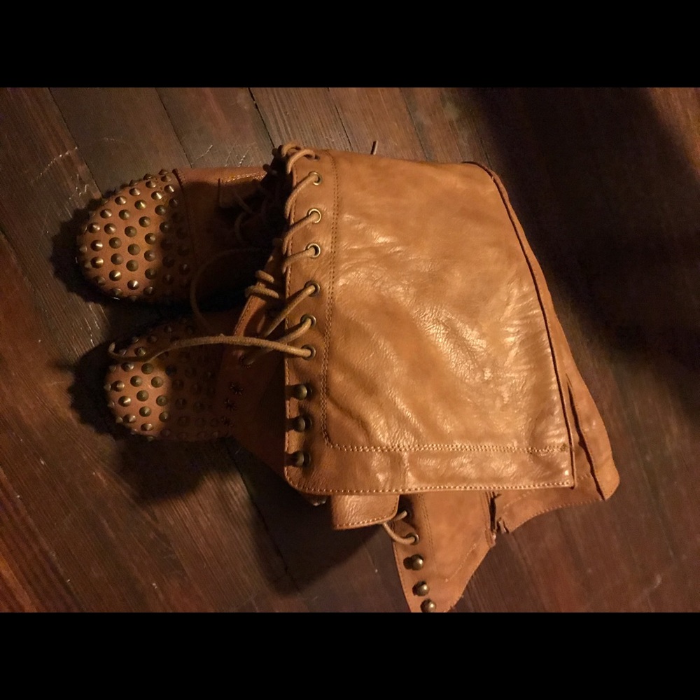 Ladies boots